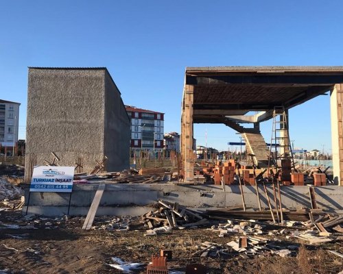 Emirdağ Otogar Yakınında Satılık Dükkanlar